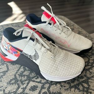 Nike Metcom 8 size 7.5. Women’s Training Shoes